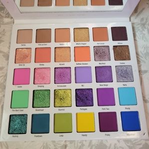 Mikaayla x Glamlite pallet